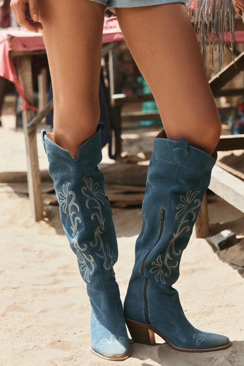 Cabana Knee High Boot --> Chic Knee High Boots