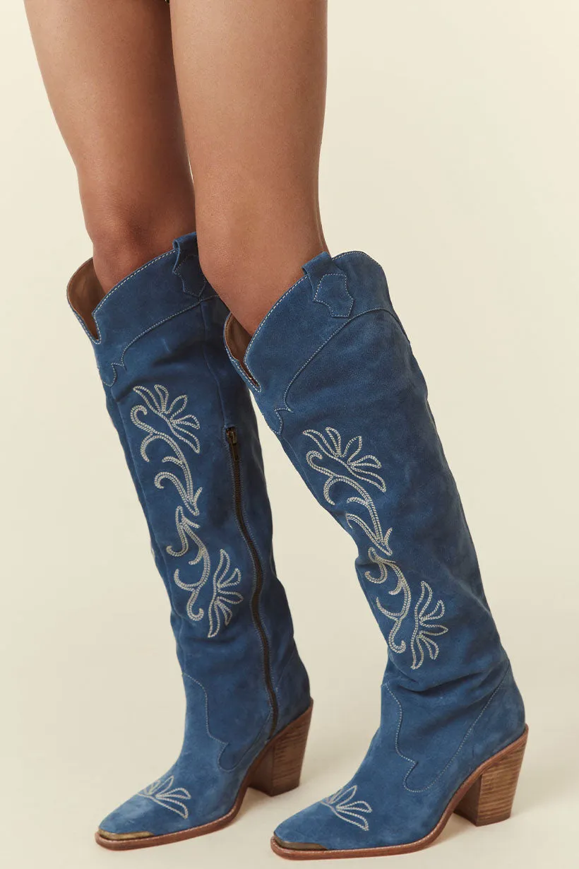 Cabana Knee High Boot --> Chic Knee High Boots