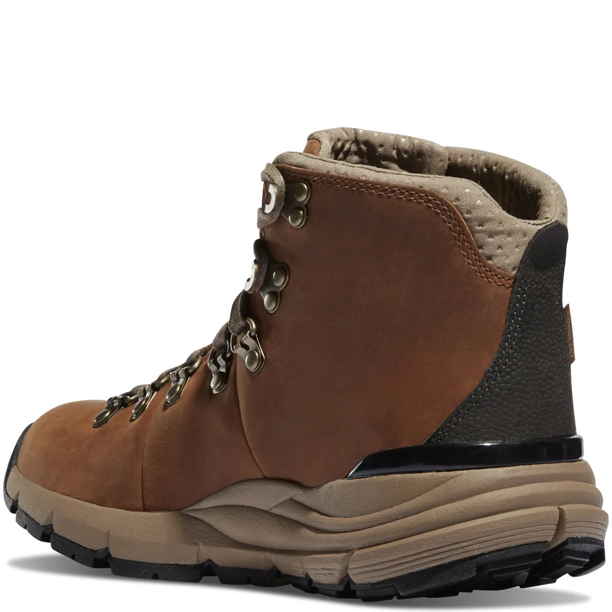 Hiking Boot: Mountain 600