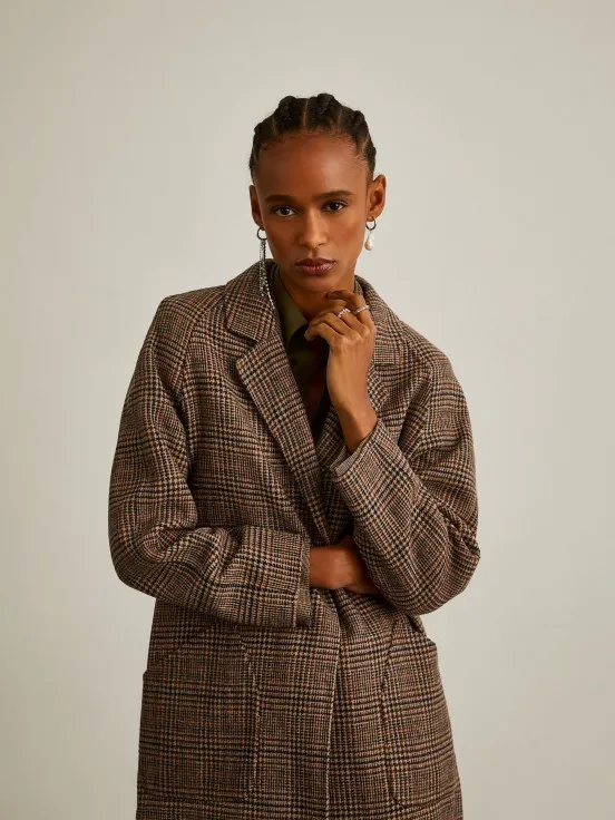 Long Coat with Houndstooth Pattern