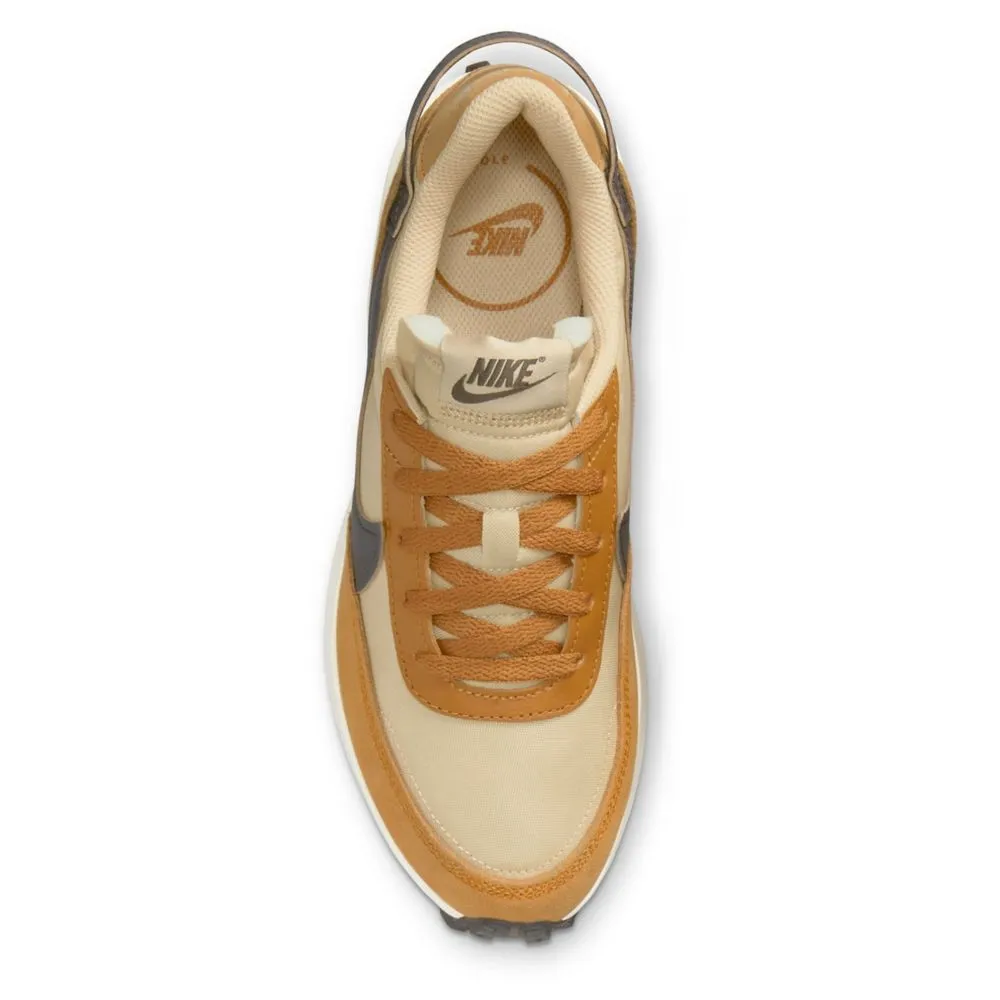 NIKE Women's WAFFLE DEBUT Sneaker