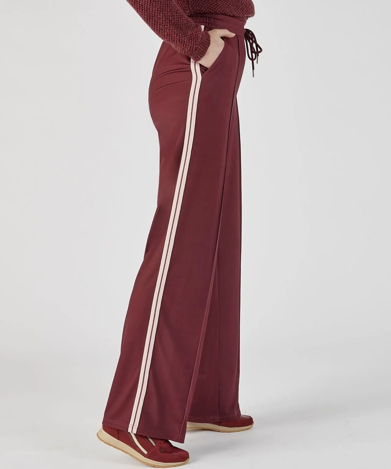 Wide-leg Trousers with Side Stripe