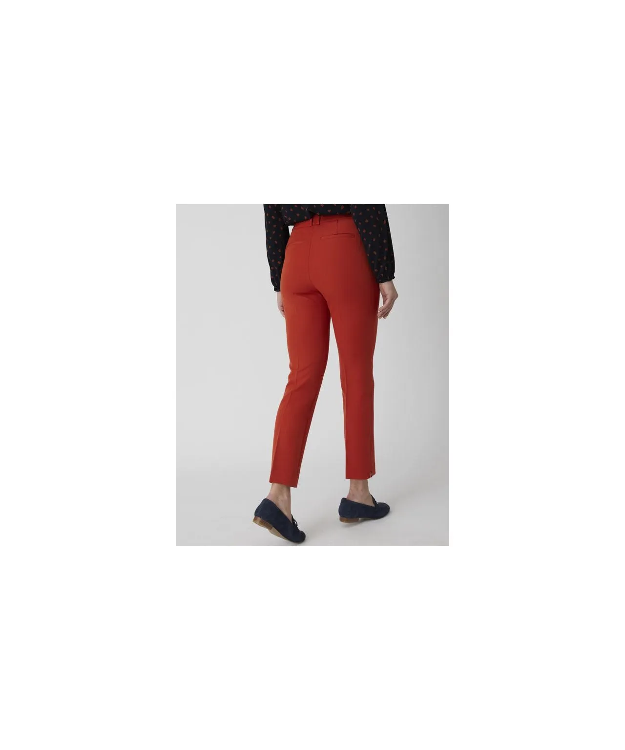 slim fit cropped trousers