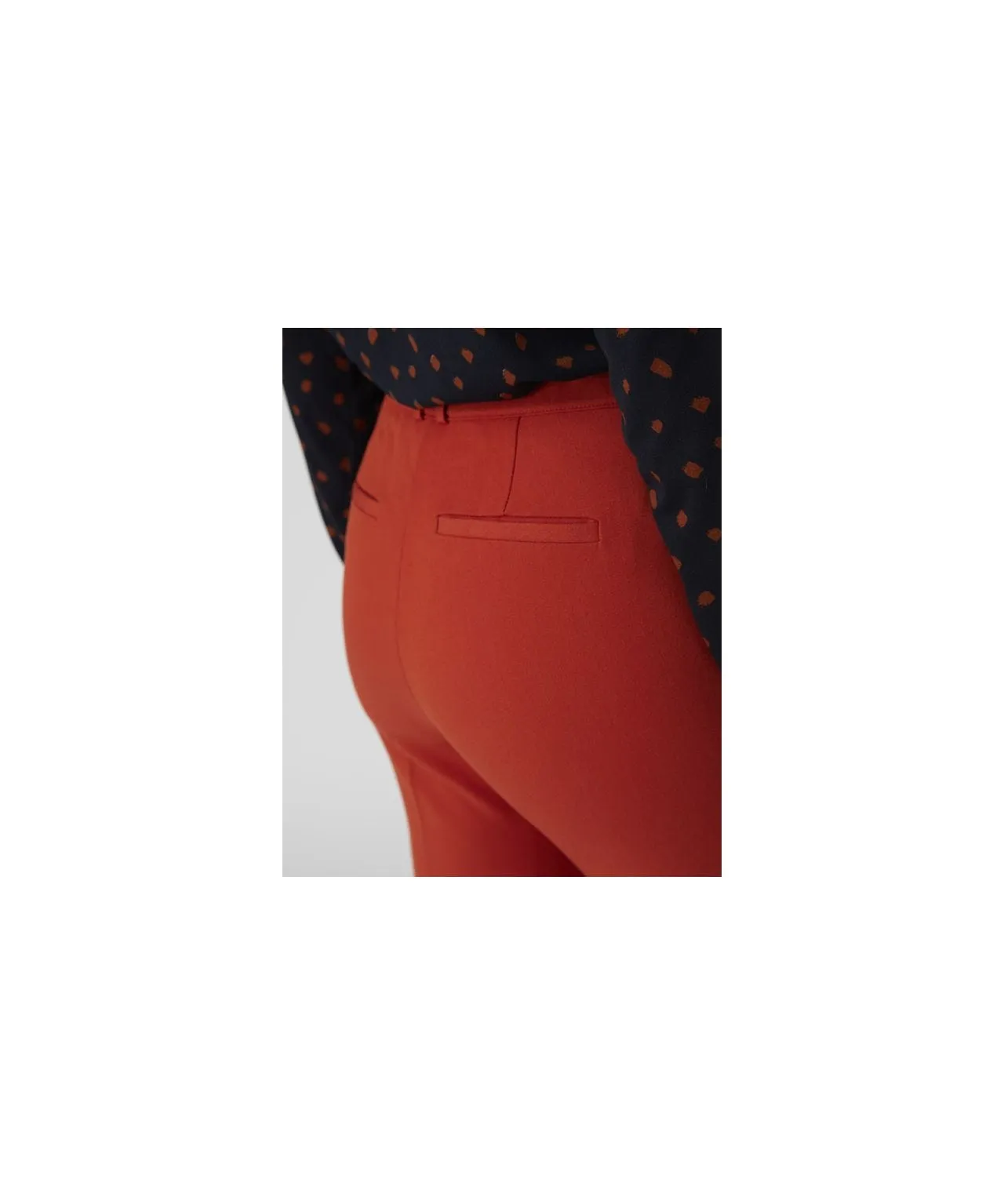 slim fit cropped trousers