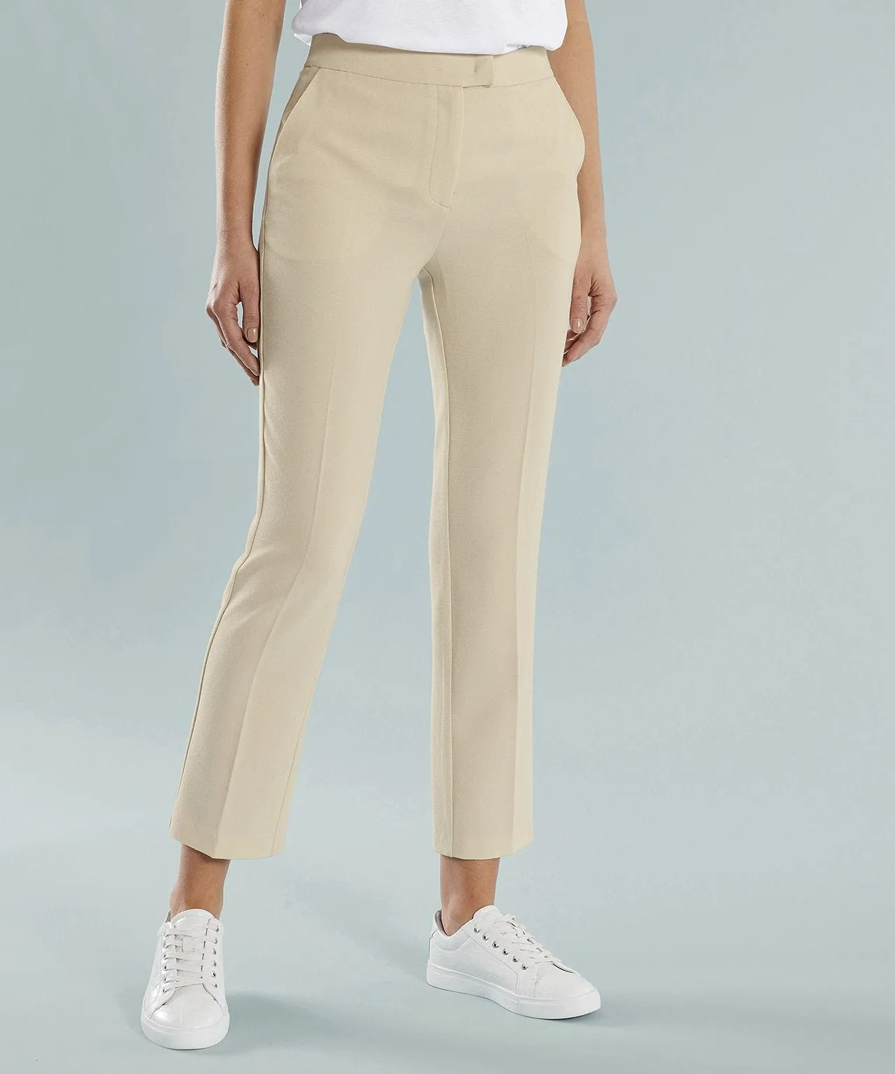 straight leg cropped trousers