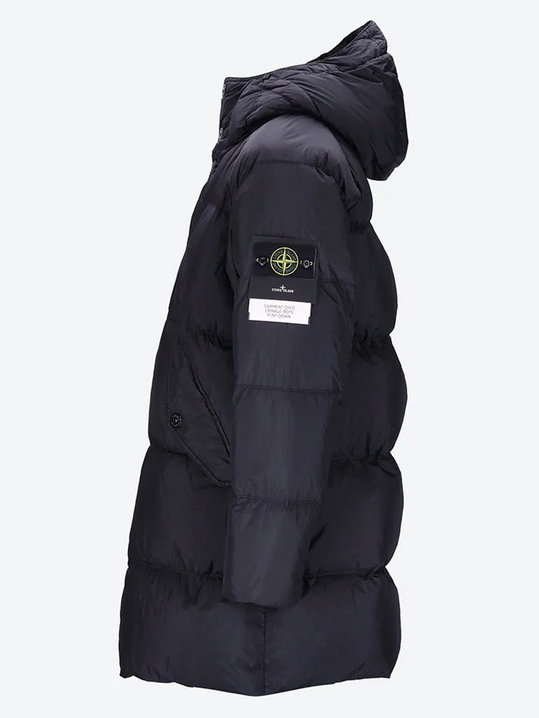 Sustainable puffer coat crafted from upcycled nylon and genuine down.